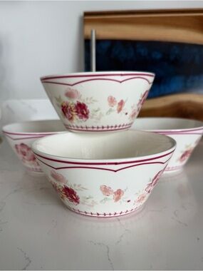 Retired waverly “vintage rose” soup, berry cereal bowls set of 4